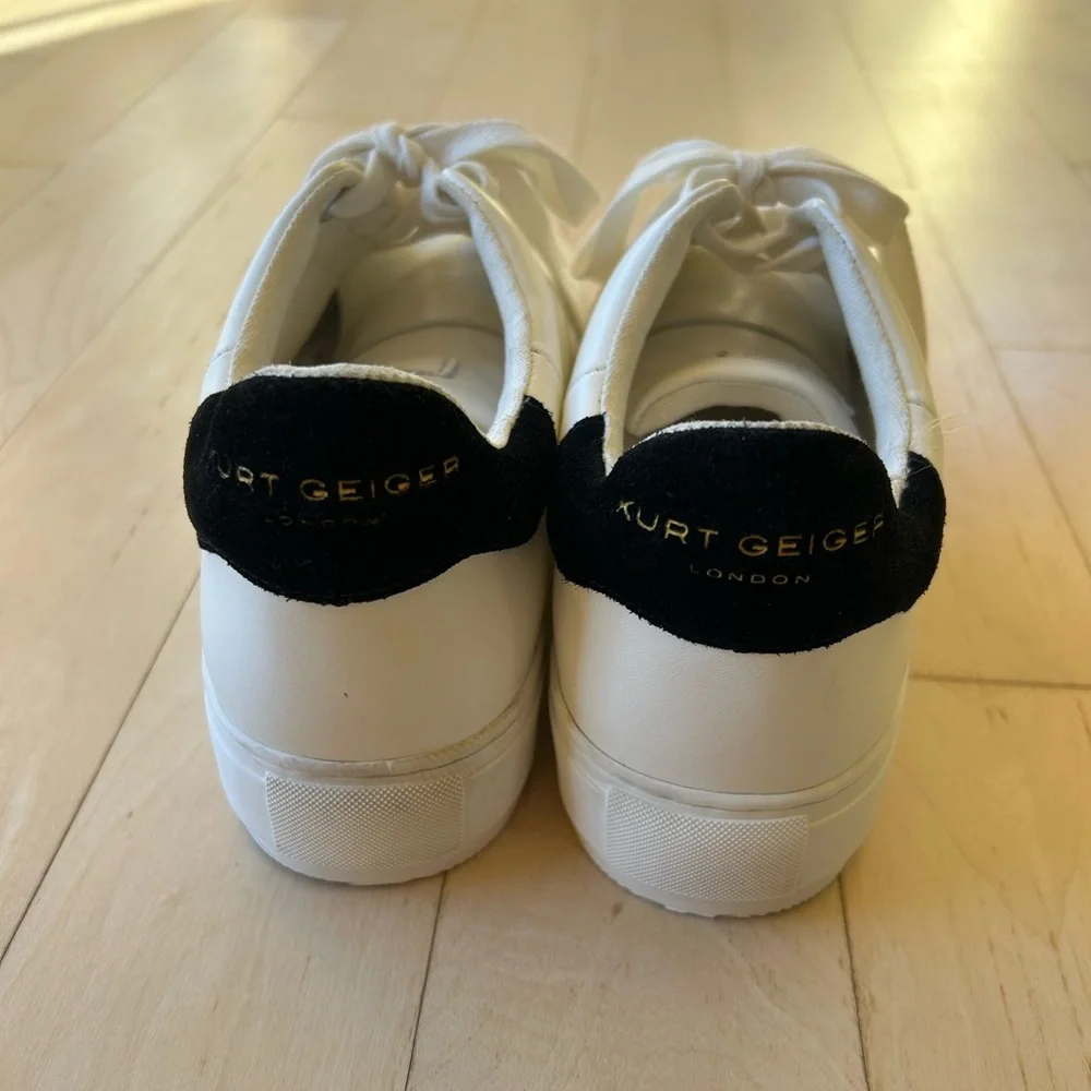Kurt Geiger London White/Black Leather “Laney” Women's Sneakers Sz 9.5 (EU 40.5)